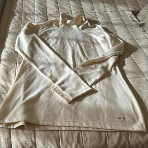 Patagonia Capilene Layer M